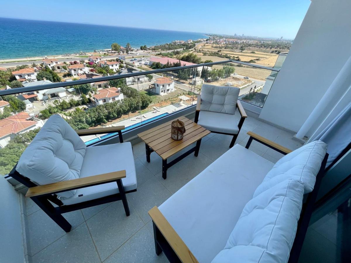 Sea View Suites By The Coast Famagusta  Buitenkant foto