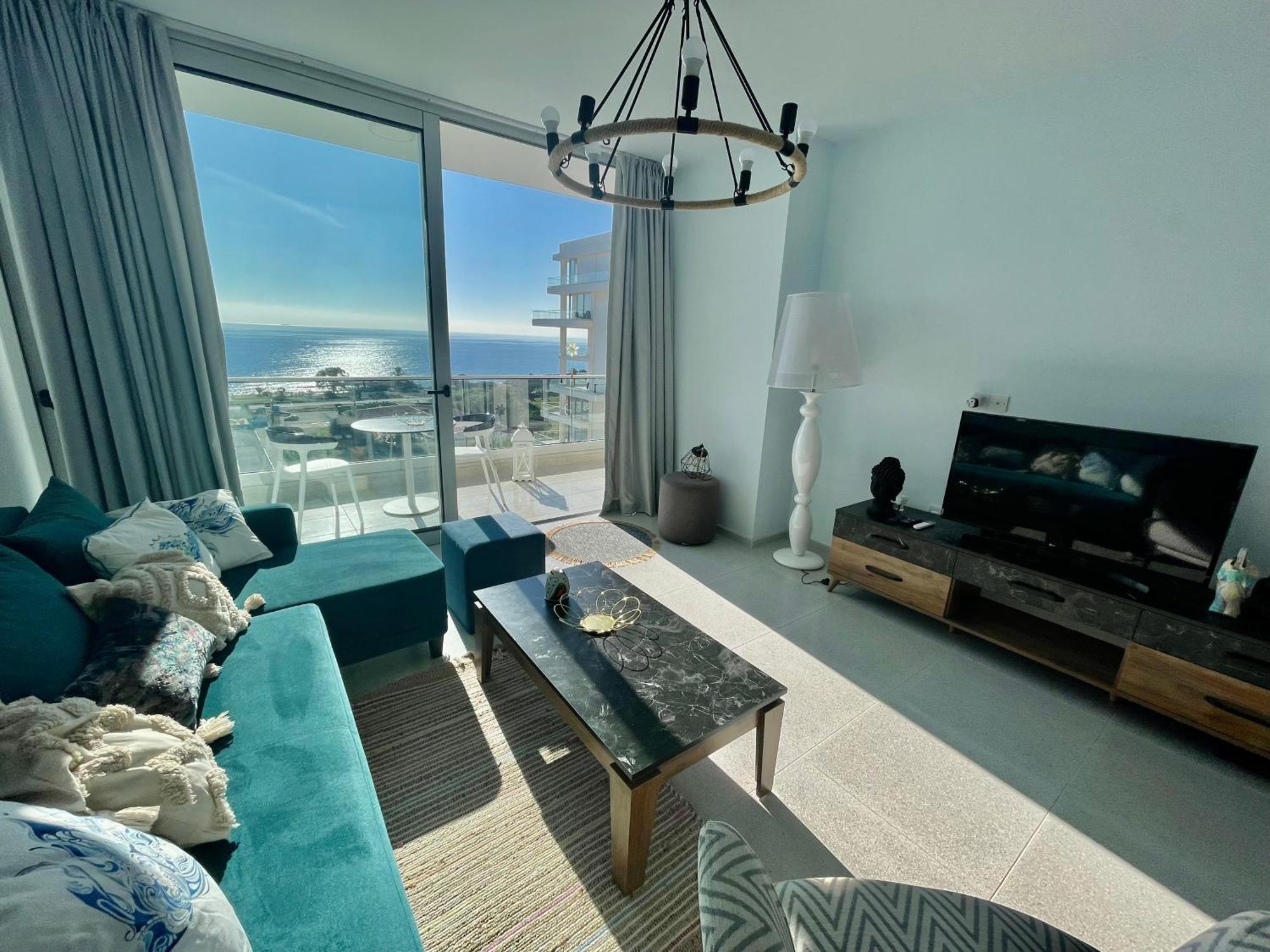 Sea View Suites By The Coast Famagusta  Buitenkant foto